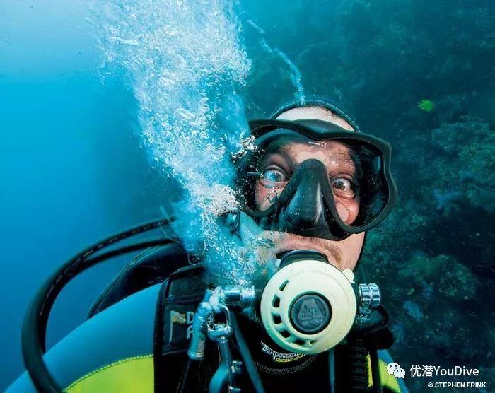 董宇辉谈贾玲减肥100斤:网传照片都是假的!